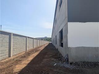 Cho thủe xưởng 35000m2 . kcn đồng xoài . bình phước . mới 100% . giá tốt