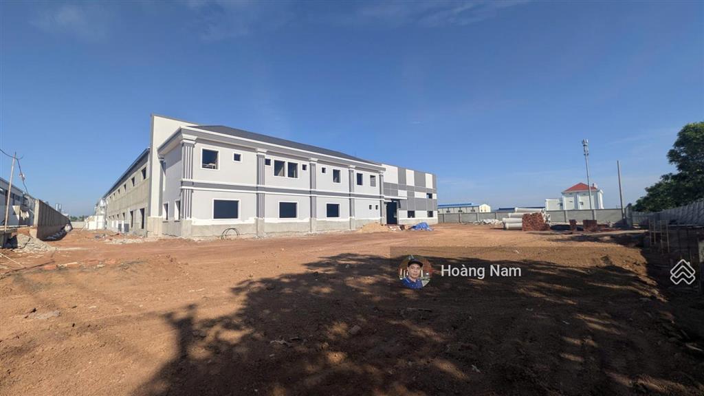 Cho thủe xưởng 35000m2 . kcn đồng xoài . bình phước . mới 100% . giá tốt