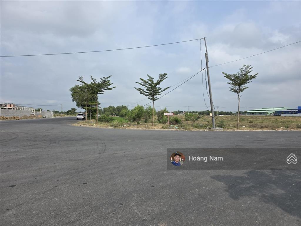 Bán đất 1 ha  2 mặt tiền . tiếp nhận sx hóa chất, xi mạ , sơn tĩnh điện