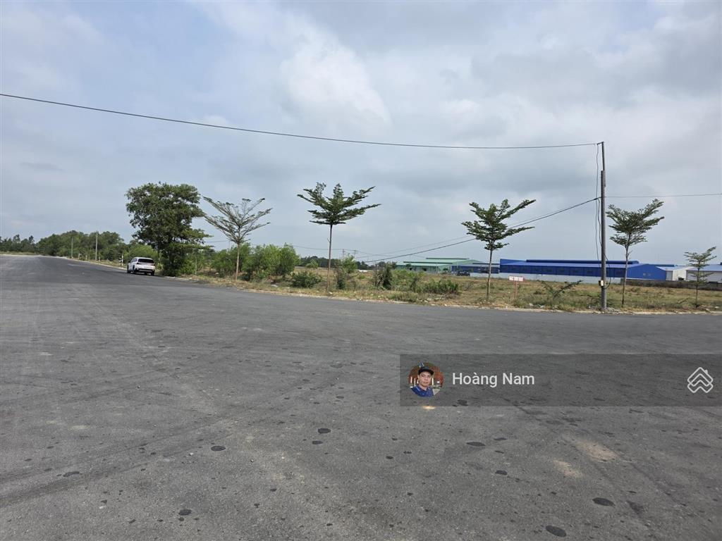 Bán đất 1 ha  2 mặt tiền . tiếp nhận sx hóa chất, xi mạ , sơn tĩnh điện
