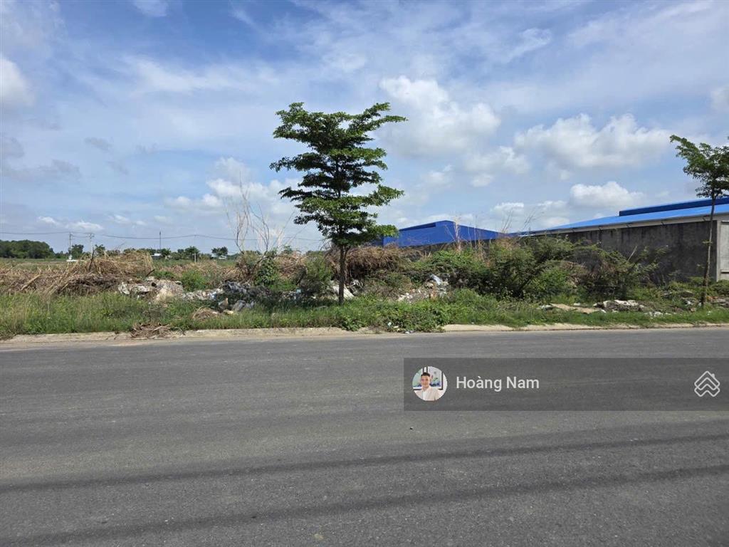 Bán đất 6000m2 kcn xuyên á. đức hòa long an. giá tốt. sổ sẵn xây dựng ngay