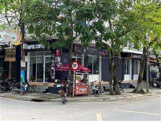 Chính chủ bán nhà góc ngã tư 2 mặt tiền  kinh doanh cực tốt  trung tâm thị xã phú thọ