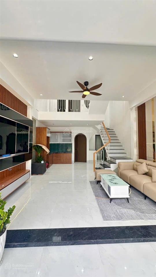 Nhà kp1 tân hiệp cũ  mới keng anh chị cần  em gấp