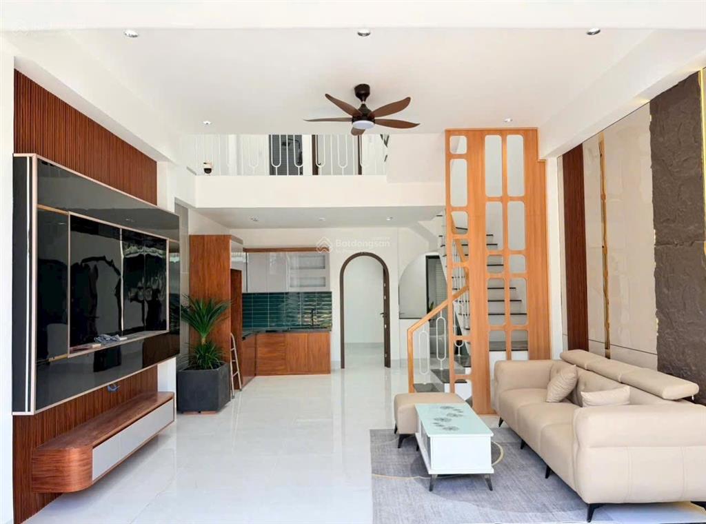 Nhà kp1 tân hiệp cũ  mới keng anh chị cần  em gấp