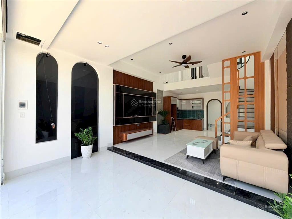 Nhà kp1 tân hiệp cũ  mới keng anh chị cần  em gấp
