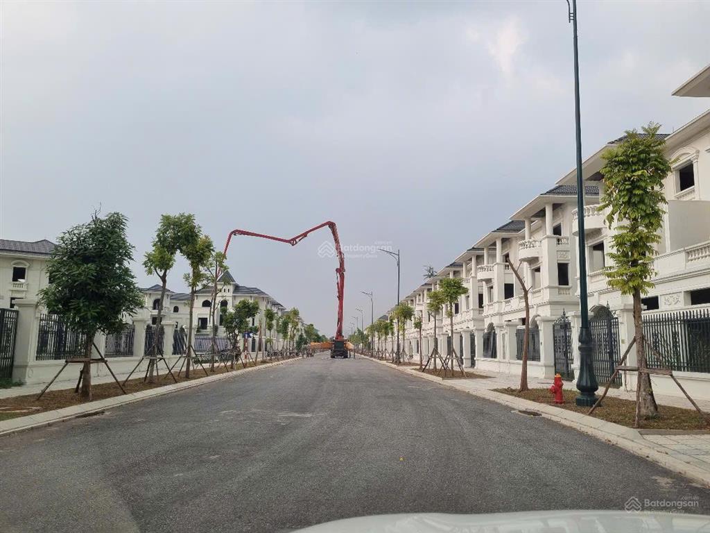 Giá tốt có 102 biệt thự đơn lập hơn 300m², kđt vườn cam hoài đức, giá 28 tỷ  0962 978 ***