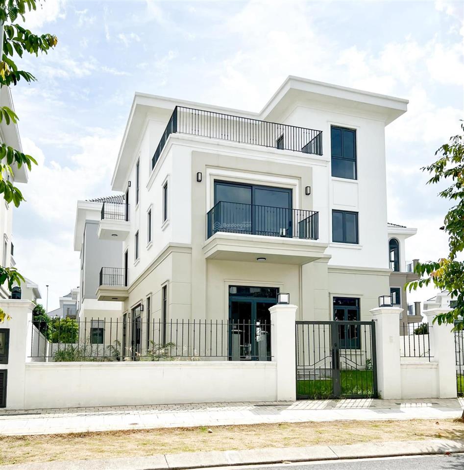Grand villas 15x20 duy nhất 1 căn gần sông chủ nhà cần gấp giá 17,8 tỷ bao hết. vị trí đỉnh