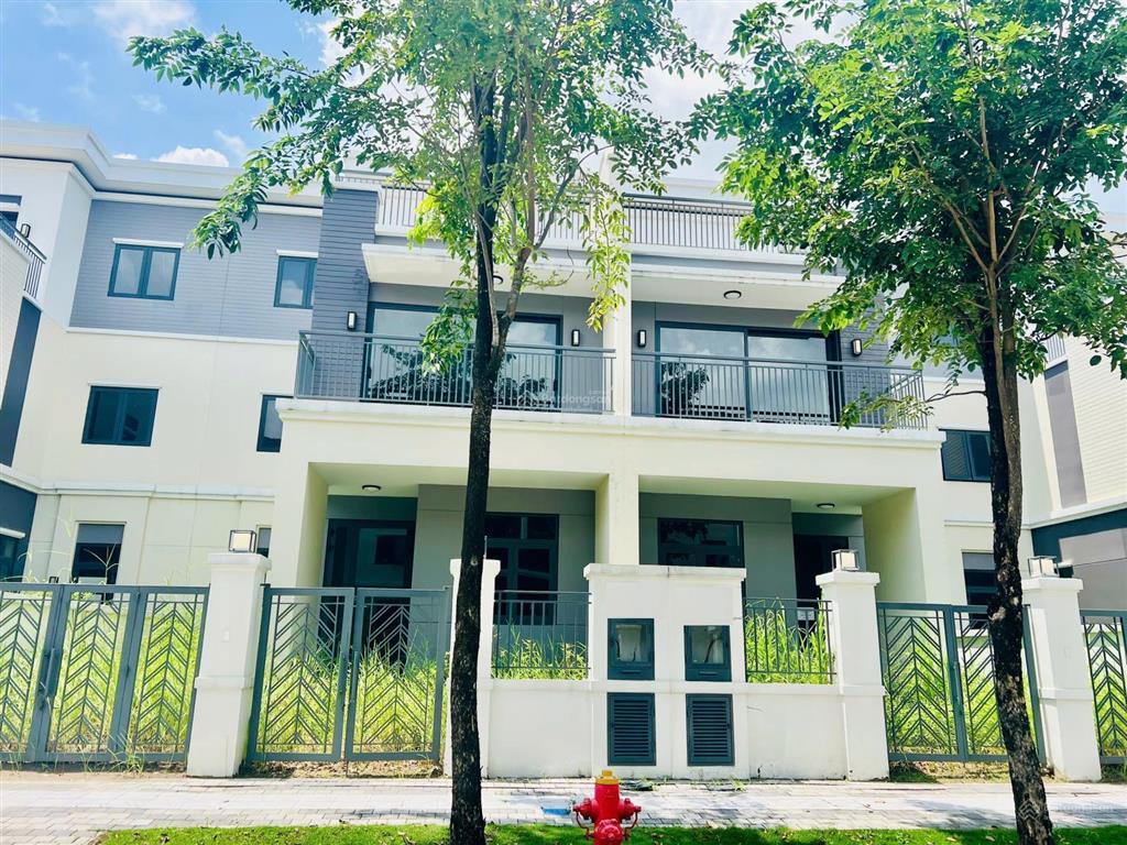 Cắt lỗ 1.4 tỷ nhà phố elite 1 aqua city dt 8x20. đã bàn giao nhà. giá sau cắt lỗ chỉ còn 7.29 tỷ