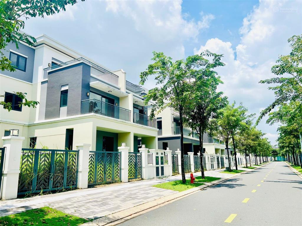 Cắt lỗ 1.4 tỷ nhà phố elite 1 aqua city dt 8x20. đã bàn giao nhà. giá sau cắt lỗ chỉ còn 7.29 tỷ