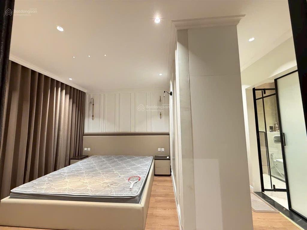 Tôi cần cho thuê căn biệt thự liền kề sao biển giá 28 tr/tháng full đồ 4pn có thang máy.