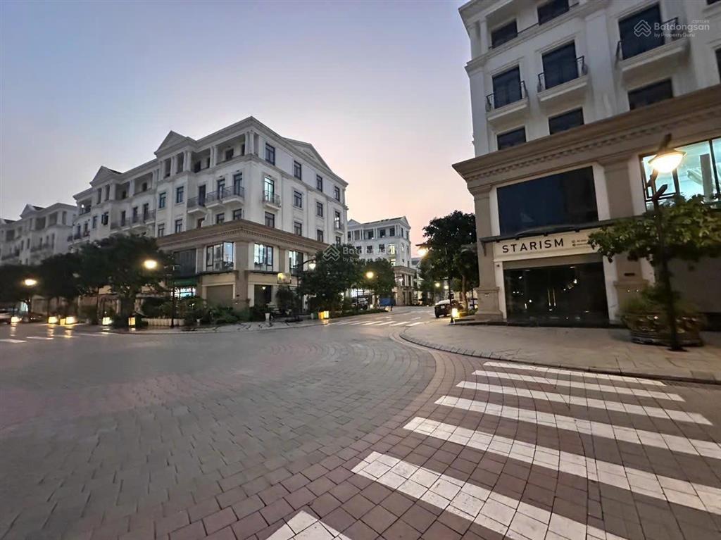 Cho thuê biệt thự liền kề 90m2, hoàn thiện 3,5 tầng, vị trí đẹp, cách hồ 100m, giá 16tr/tháng