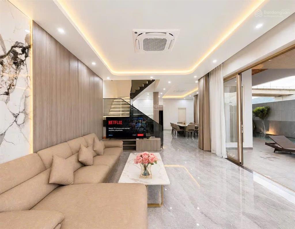 Chủ cần bán villa hồ bơi siêu đẹp sơn trà, đà nẵng