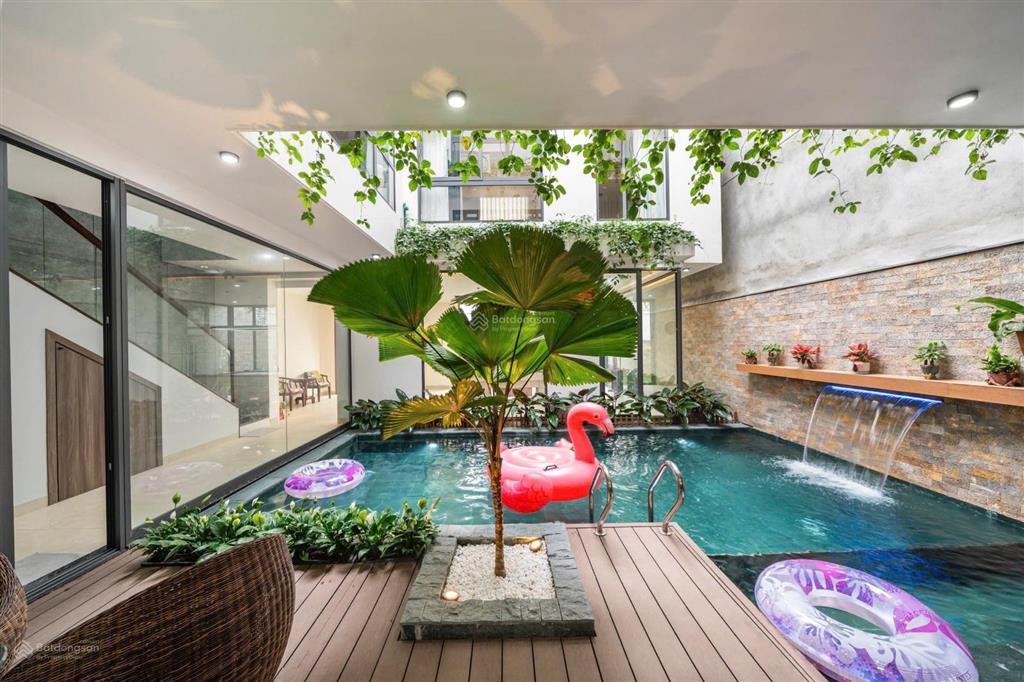 Chủ cần bán villa mt vương thừa vũ gần tòa tháp đôi sun ngay sát biển