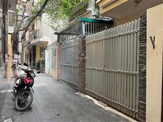 Bán nhà quan hoa, cầu giấy  5 tầng 50m2  giá 14.5 tỷ  cách mặt phố 50m