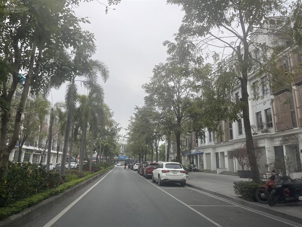 Cần bán căn shophouse đẹp giá tốt 75m2 tại the manor nguyễn xiển  0947 988 ***