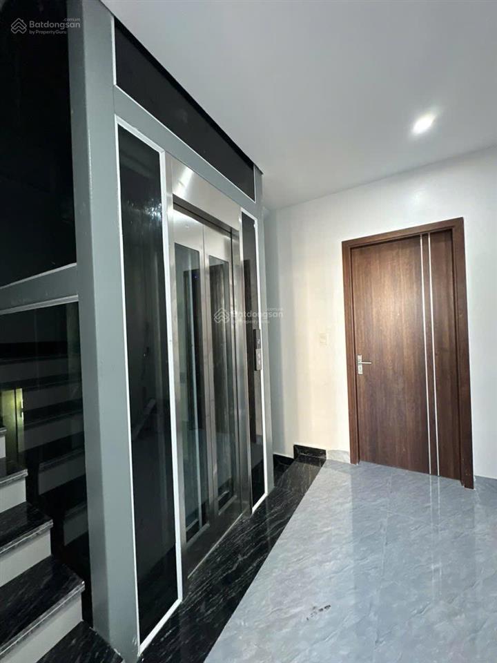Chính chủ cần bán nhà riêng cách bãi tắm hòn gai 200m vị trí đẹp gần trường chợ