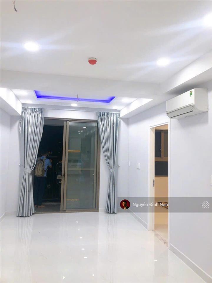 Bán căn hộ 2pn dt 71m2 tầng cao giá 5,8 tỷ tại saigon south residences  của phú mỹ hưng