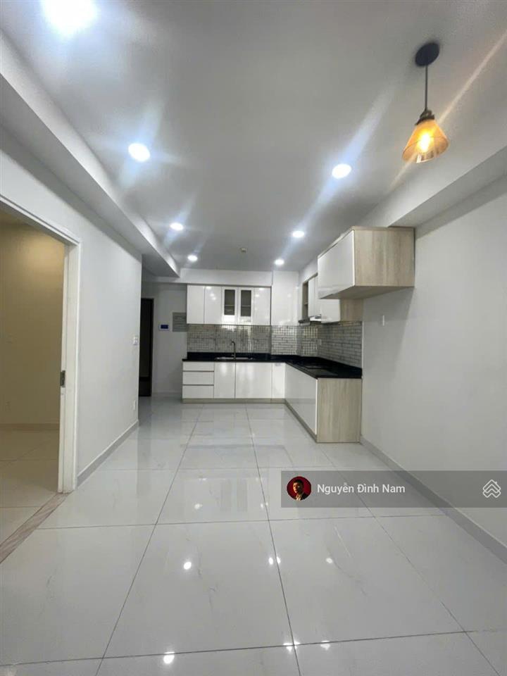 Bán căn hộ 2pn dt 71m2 tầng cao giá 5,8 tỷ tại saigon south residences  của phú mỹ hưng