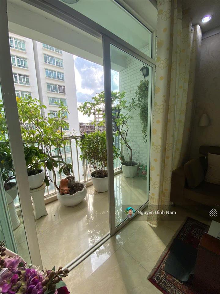 Giảm giá sâu căn 3pn 121m2 tầng cao, nhà đã decor  giá còn 4,6 tỷ tại new saigon  hagl3