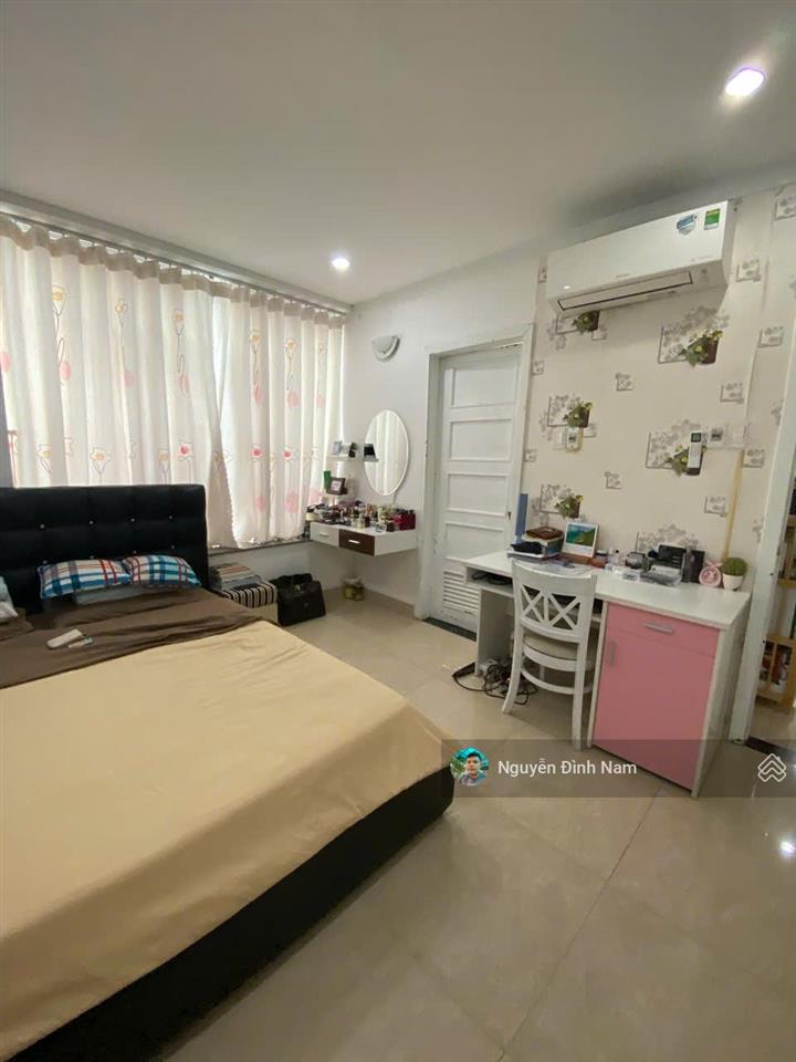 Giảm giá sâu căn 3pn 121m2 tầng cao, nhà đã decor  giá còn 4,6 tỷ tại new saigon  hagl3