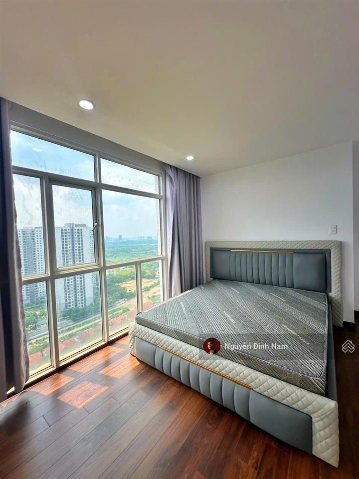 Cần bán nhanh căn penhouse tại new saigon  hoàng anh 3, dt 300m²  view nhìn về hướng thành phố