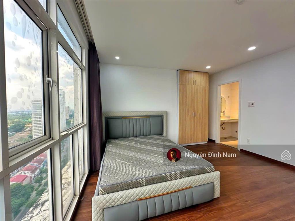 Cần bán nhanh căn penhouse tại new saigon  hoàng anh 3, dt 300m²  view nhìn về hướng thành phố