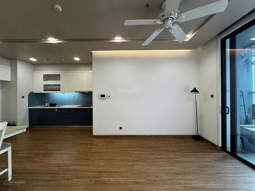 Bán căn hộ 2pn, 2wc hướng đn, giá tốt 15,5 tỷ có thương lượng, thiện chí bán