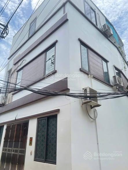 Chủ chuyển đổi cần bán gấp căn 3 tầng *55.8m², lô góc, đường ô tô đỗ tránh tại dương nội