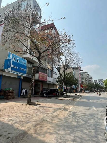 Chủ cần bán nhanh lô đất mặt đường lê trọng tấn  dương nội, giá chỉ nhỉnh 15 tỷ, sổ đỏ chính chủ