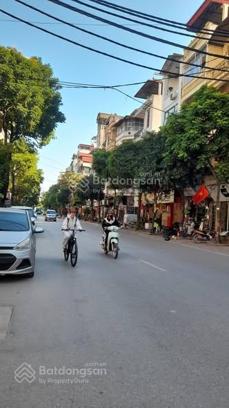 Bán nhà mặt phố chiến thắng 64m2*4 tầng  văn quán  2 mặt tiền kinh doanh giá 22.5 tỷ