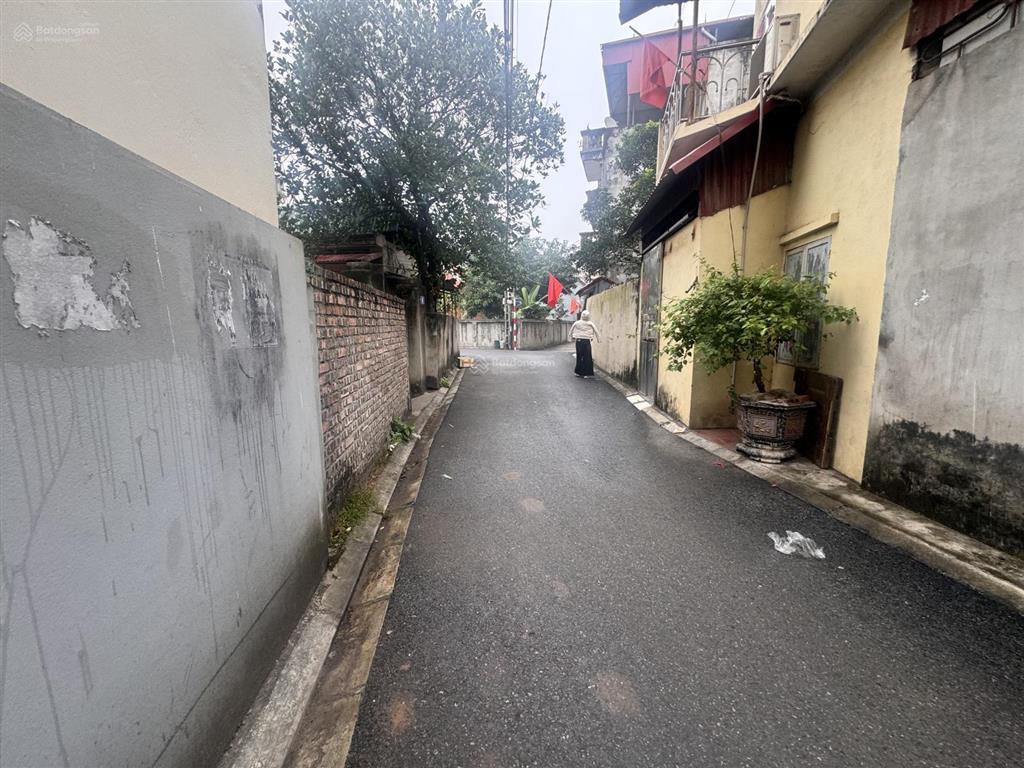 Tôi cần bán lô đất thôn lở, đặng xá, gia lâm, ô tô 7 chỗ vào