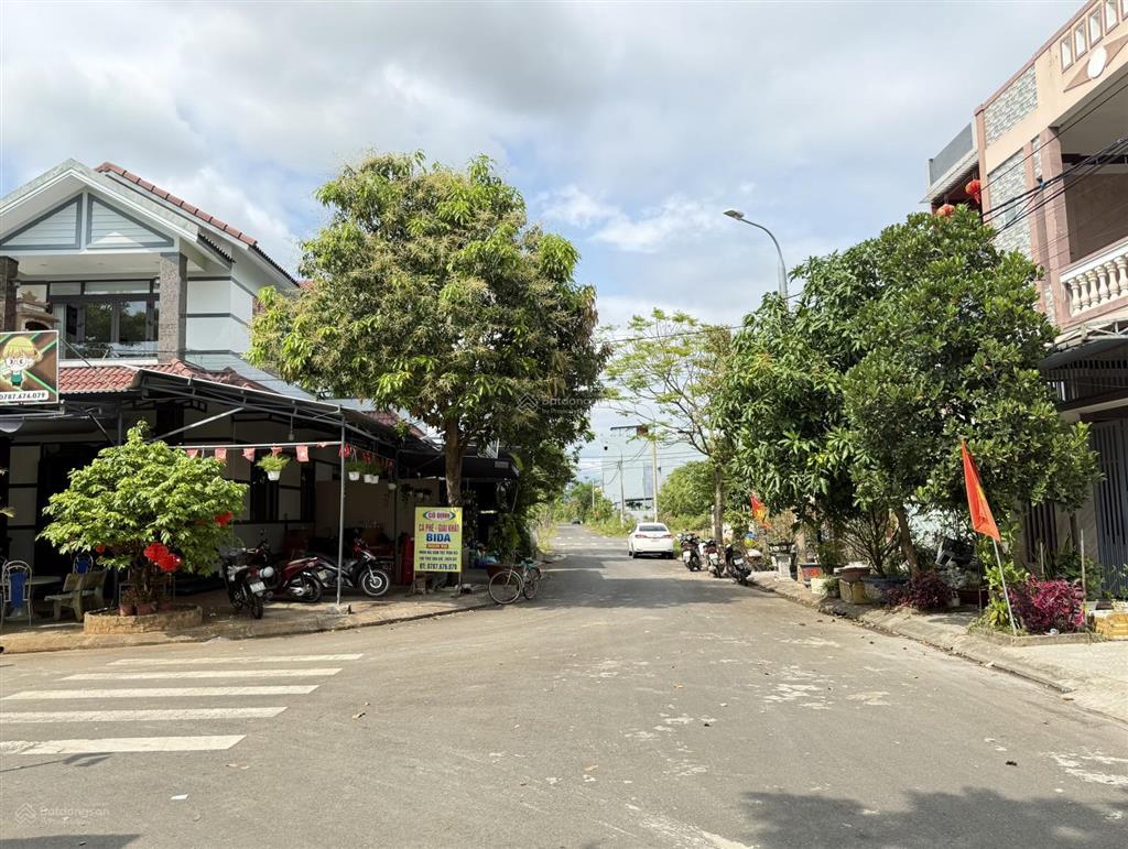 Tôi cần bán lô đất tdc bá tùng  sát công viên