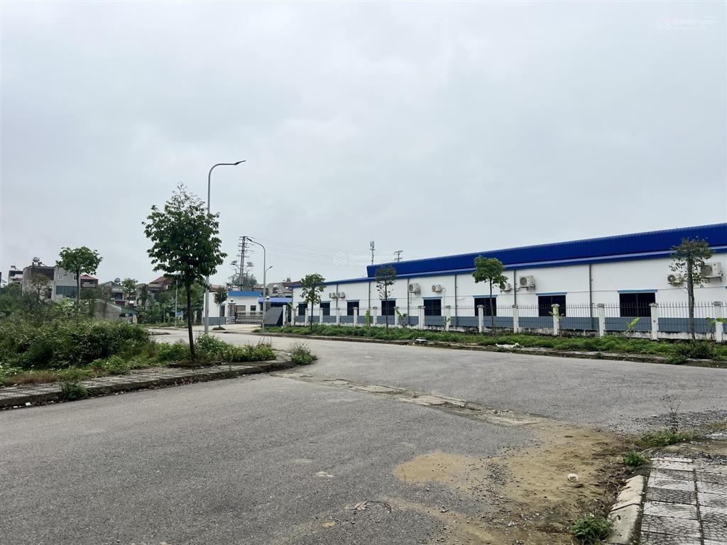 Bán lô đất mặt đường 40m trục chính lên sân bay thọ xuân vị trí đẹp kinh doanh, đầu tư