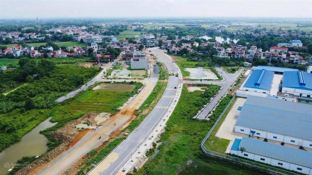 Bán lô đất mặt đường 40m trục chính lên sân bay thọ xuân vị trí đẹp kinh doanh, đầu tư