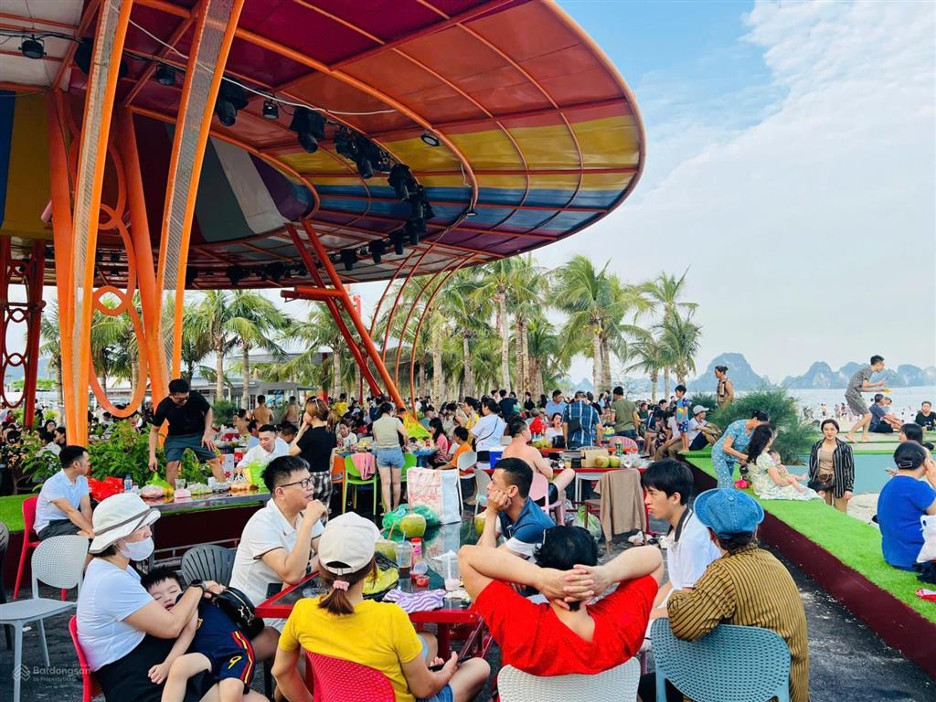 Cần tiền bán gấp lk 11 giá siêu tốt tại kđt phương đông  0981 060 ***