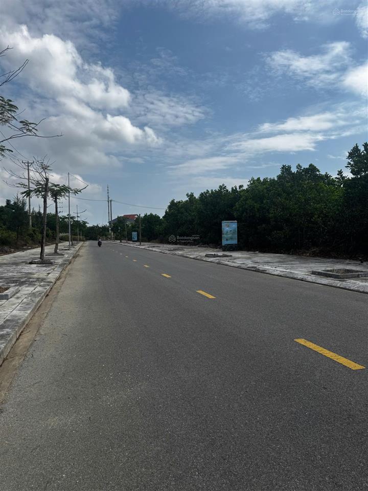 Cần tiền bán gấp lô đất phương đông giá chỉ hơn 1,6 tỷ**, giá hời