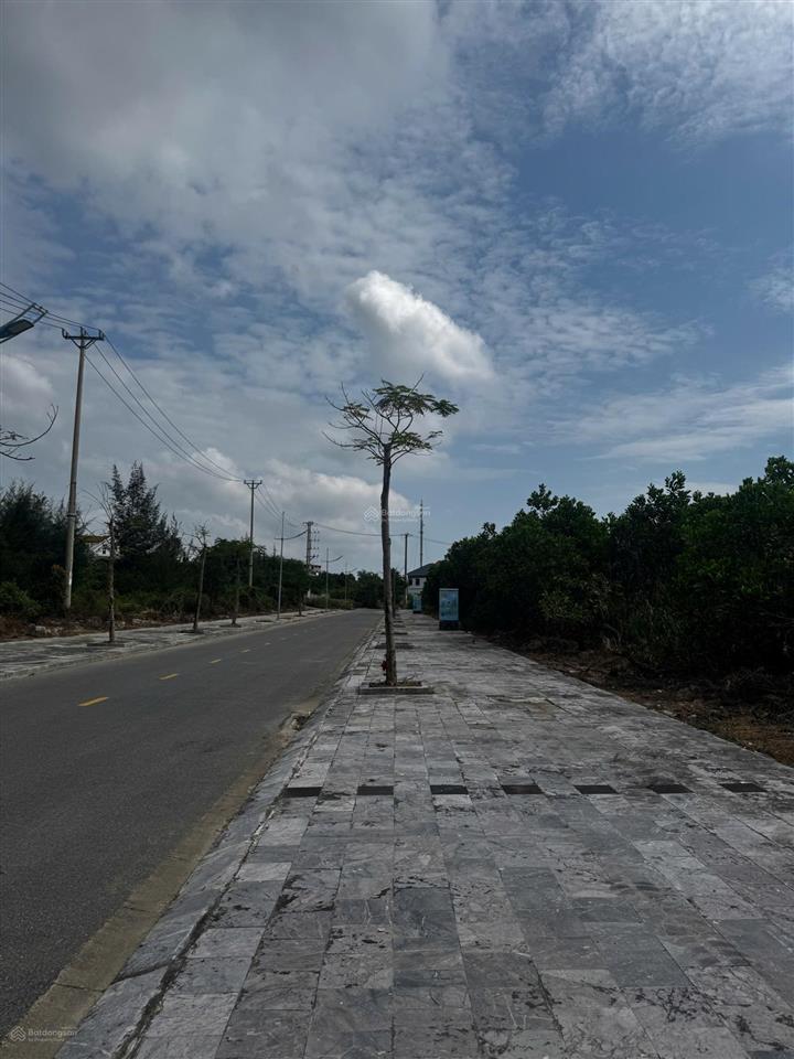 Cần tiền bán gấp lô đất phương đông giá chỉ hơn 1,6 tỷ**, giá hời