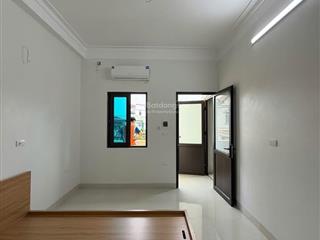 2,8 tr/tháng  63 di ái  cách đhcn chỉ 1km  full đồ cửa sổ thoáng