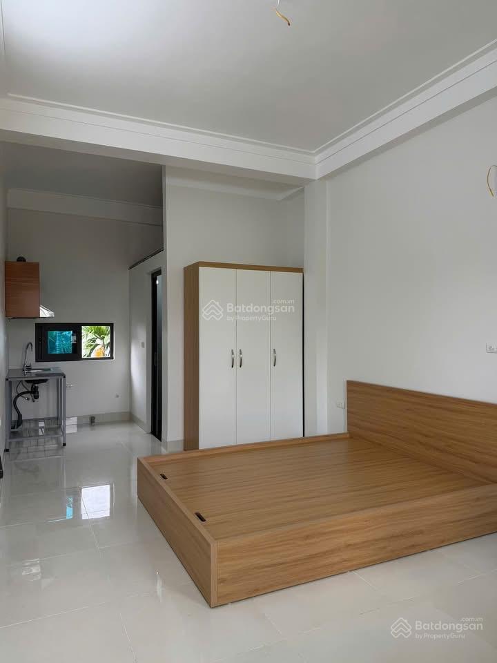 2,8 tr/tháng  63 di ái  cách đhcn chỉ 1km  full đồ cửa sổ thoáng