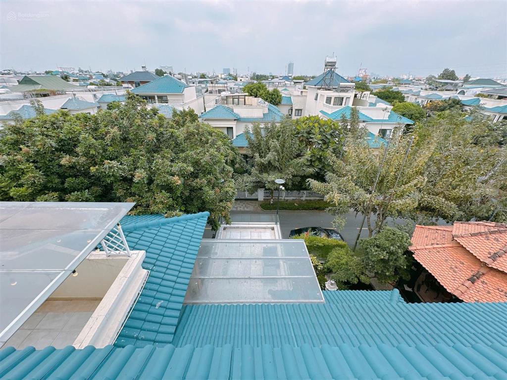 Nhà biệt thự đơn lập senturia vườn lài an phú đông quận 12