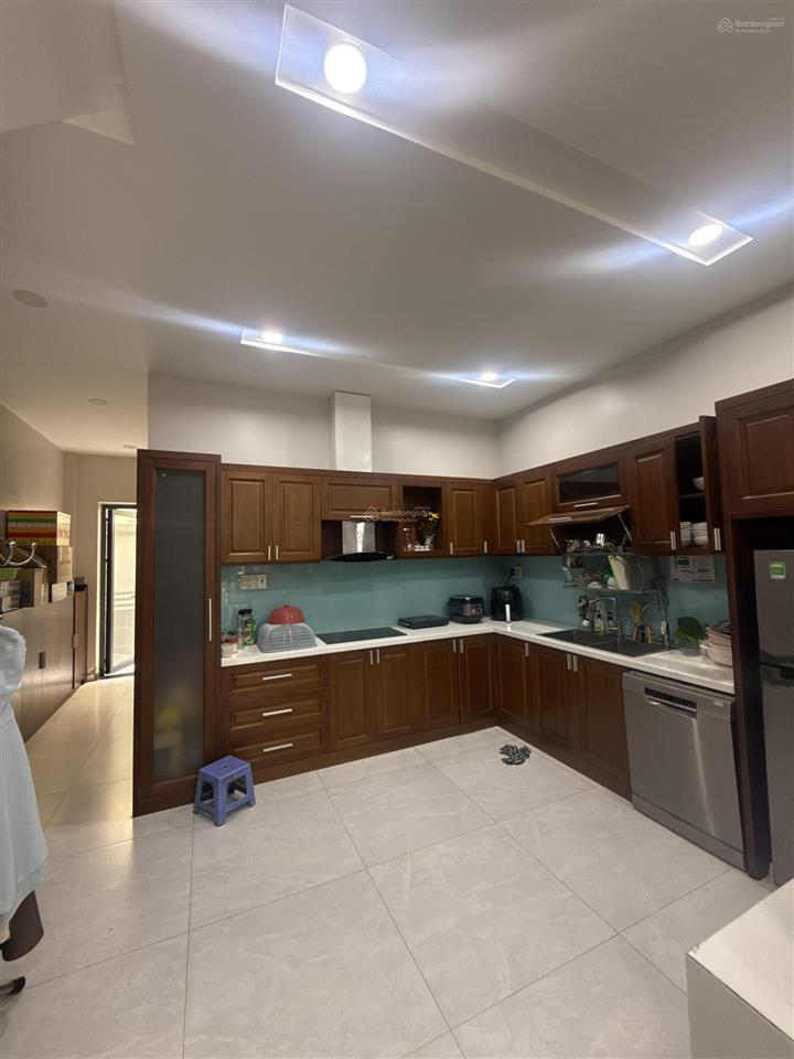Bán nhà phố senturia vườn lài an phú đông 100m2