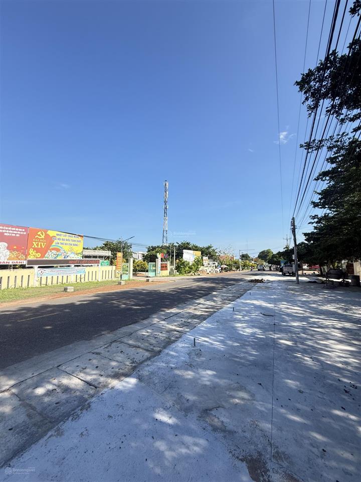 Bán đất lớn 12.000m2 quỹ đất lớn làm du lịch hoà thắng bình thuận sát biển