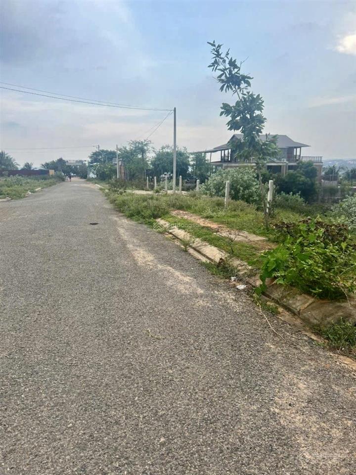 Bán đất lớn 12.000m2 quỹ đất lớn làm du lịch hoà thắng bình thuận sát biển