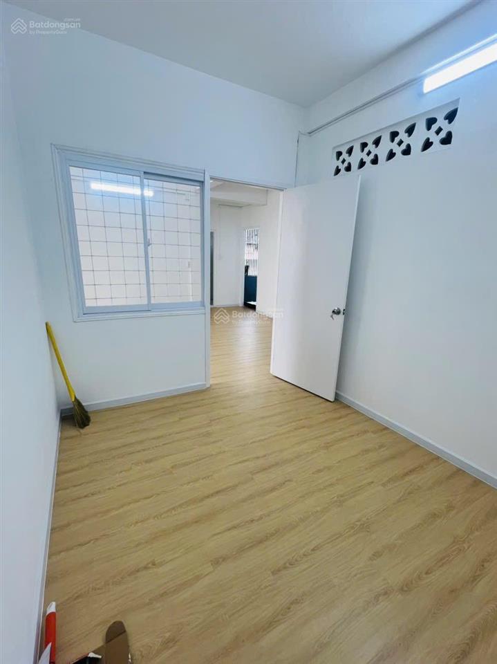 Bán căn hộ bình thới, góc 2 mặt thoáng. thang lầu 5, dương đình nghệ, p. 8, q. 11  gần lãnh binh t