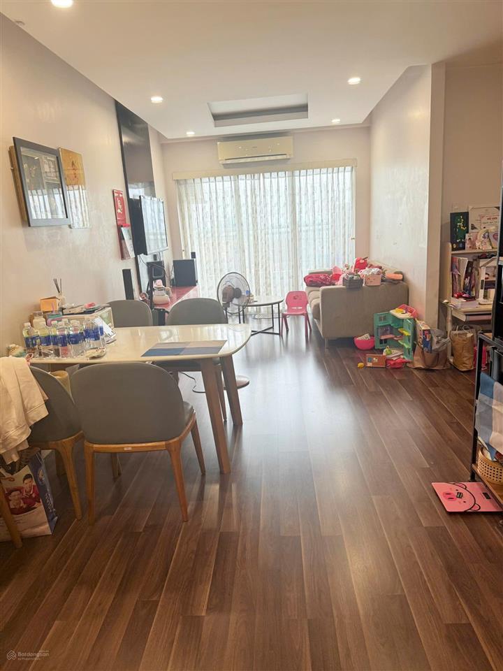 Cần cho thuê gấp căn hộ cao cấp sao mai q. 5