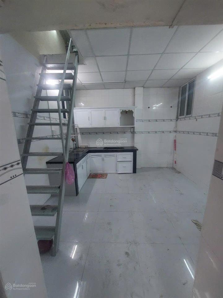 Cần bán chcc trệt nguyễn thị tần, p2, q8, diện tích 73.5m2, 2pn, 2wc