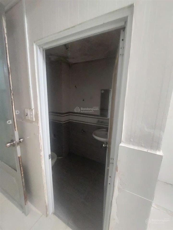 Cần bán chcc trệt nguyễn thị tần, p2, q8, diện tích 73.5m2, 2pn, 2wc