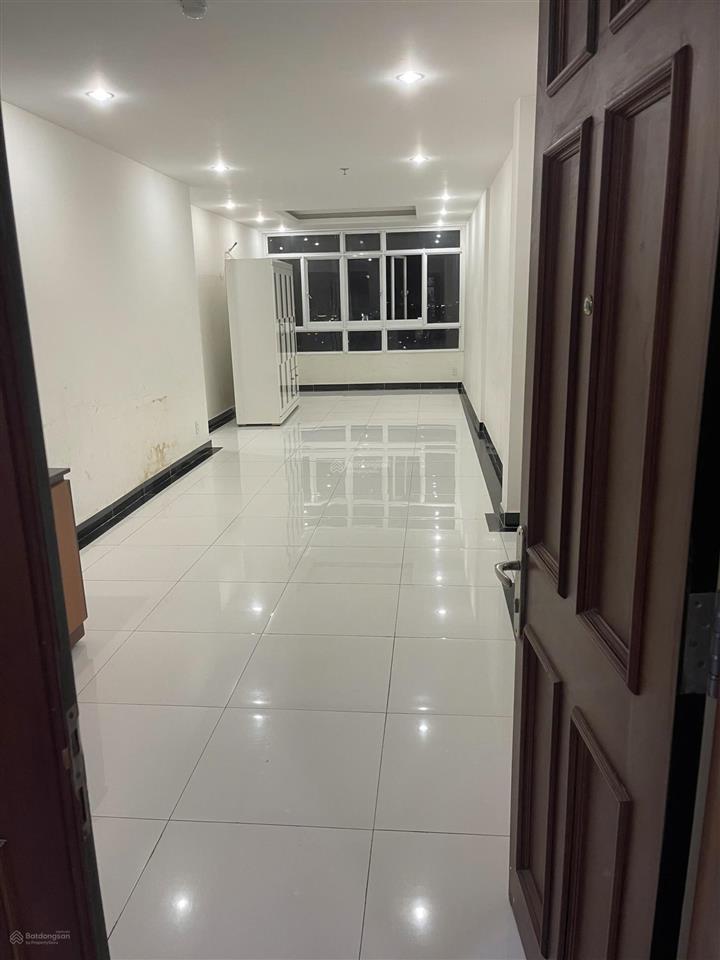 Cho thuê căn hộ giai việt  đường tạ quang bửu p chánh hưng