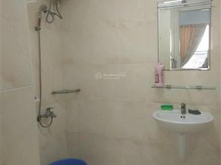 Cho thuê căn hộ sao mai đường lương nhữ học , ngay phố lồng đèn quận 5 củ dt 90m2, 2