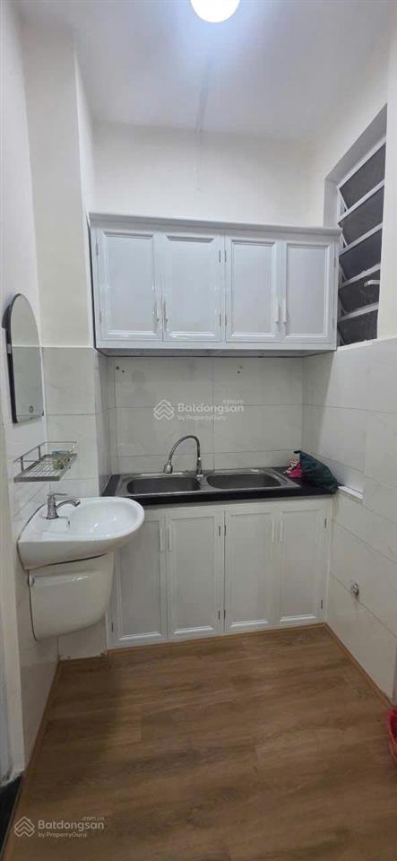 Cần bán gấp chung cư thang bộ nguyễn kim q10,lôb ,thang bộ lầu 2